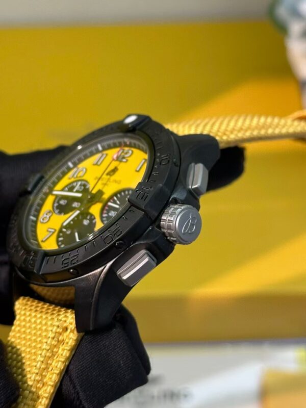 Breitling Avenger Collection - 图片 4