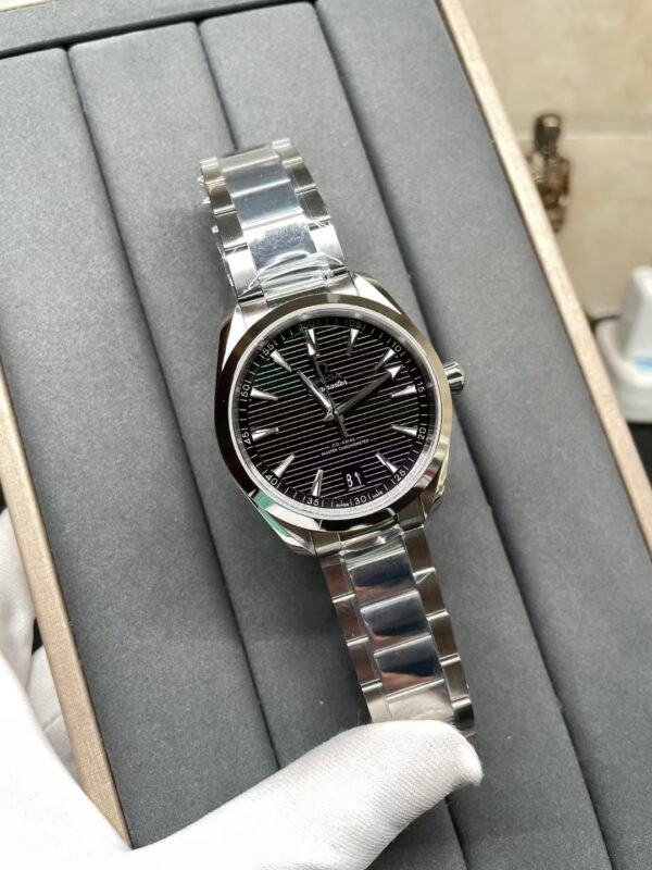 Omega Seamaster Collection,AQUA TERRA.Master Chronometer Certification - 图片 4