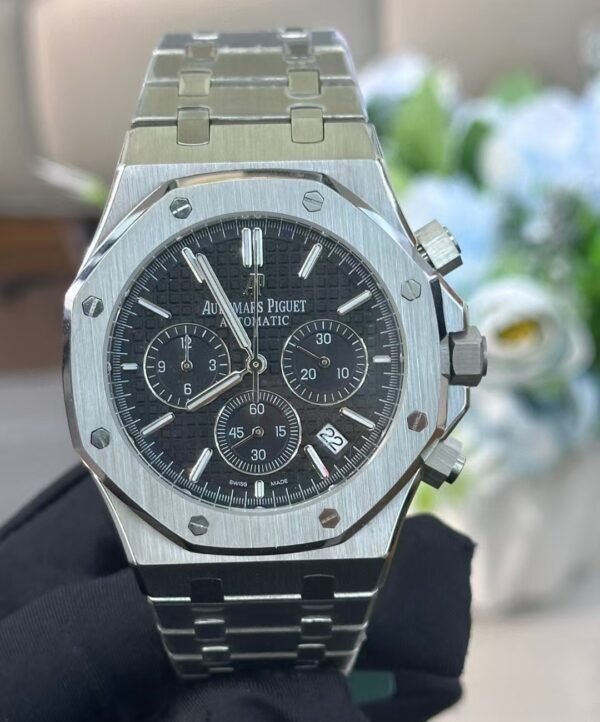 AUDEMARS PIGUET ROYAL OAK  Offshore Series Three-eye timing