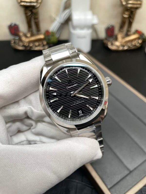 Omega Seamaster Collection,AQUA TERRA.Master Chronometer Certification - 图片 2