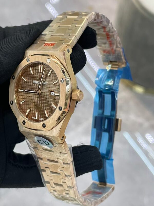 AUDEMARS PIGUET Royal Oak full gold - 图片 4