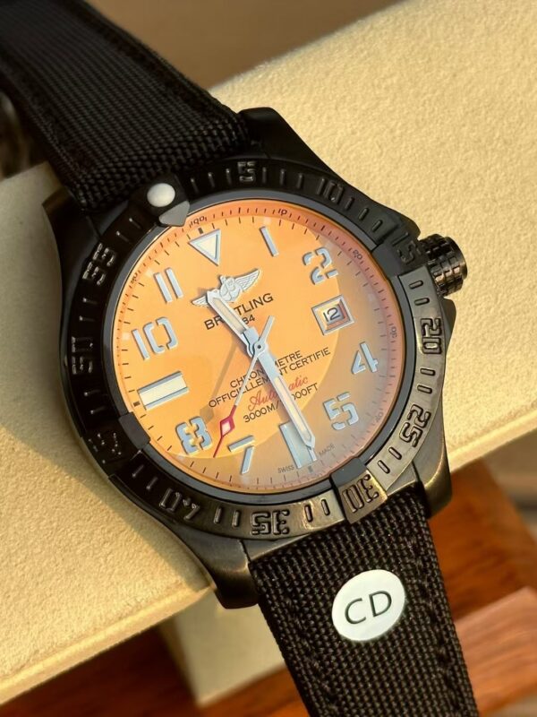 Breitling Avenger Collection - 图片 3