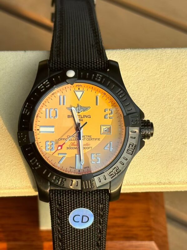 Breitling Avenger Collection - 图片 2