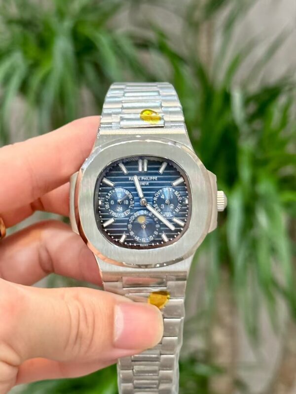 Patek Philippe Sporty Elegance Nautilus Collection - 图片 2