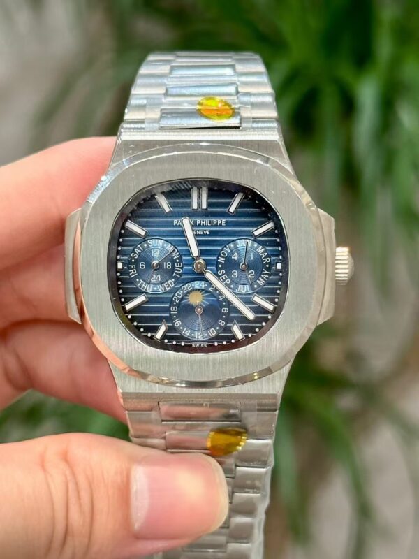 Patek Philippe Sporty Elegance Nautilus Collection - 图片 8