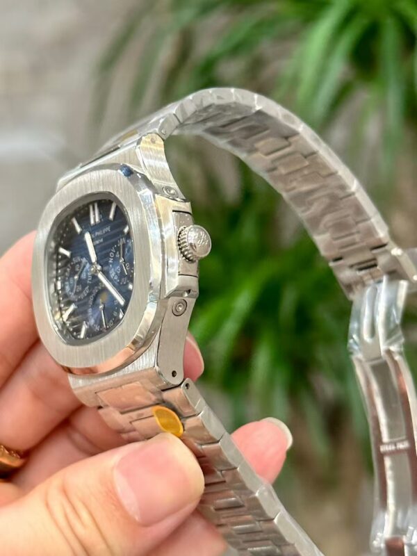 Patek Philippe Sporty Elegance Nautilus Collection - 图片 4