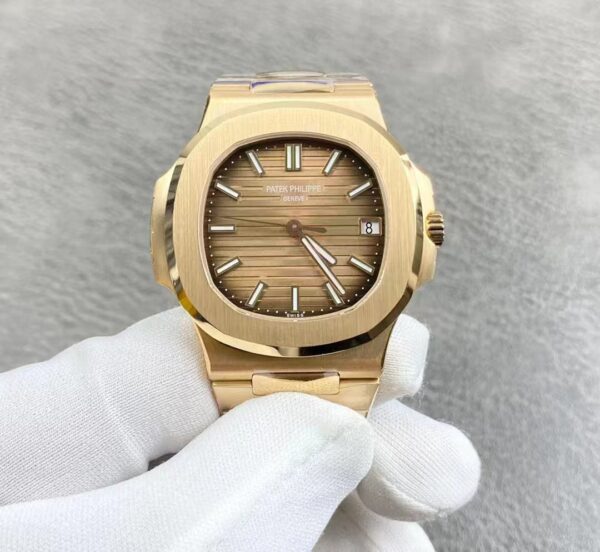 Patek Philippe Sporty Elegance Nautilus Collection - 图片 2