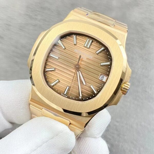 Patek Philippe Sporty Elegance Nautilus Collection - 图片 4