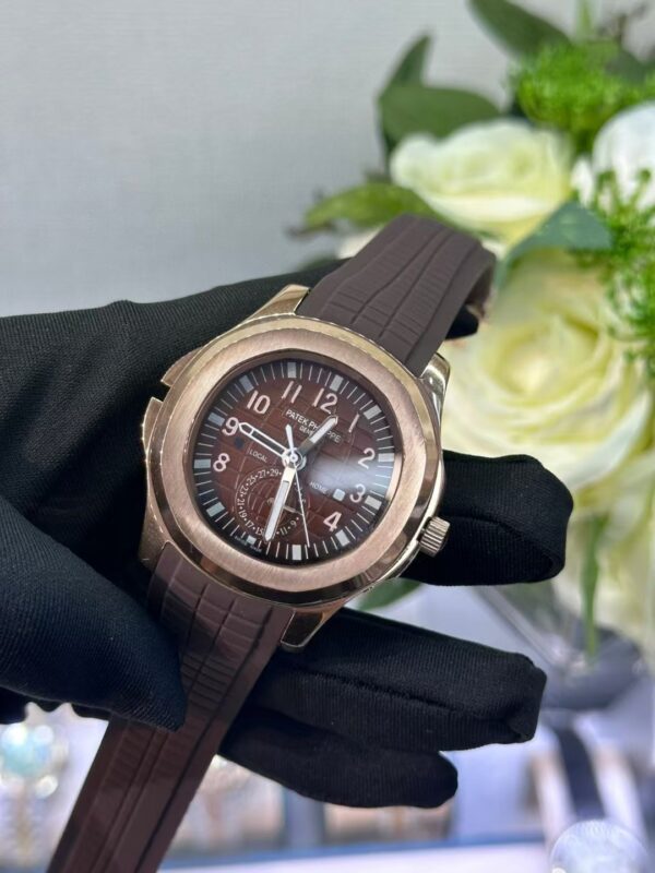 Patek Philippe Sporty Elegance Nautilus Collection - 图片 5