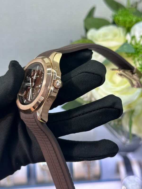 Patek Philippe Sporty Elegance Nautilus Collection - 图片 4