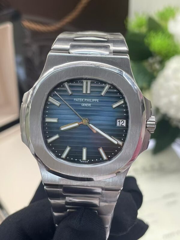 Patek Philippe Sporty Elegance Nautilus Collection - 图片 2