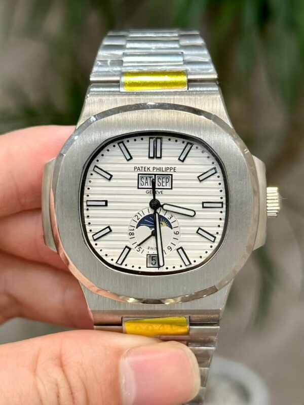 Patek Philippe Sporty Elegance Nautilus Collection - 图片 3