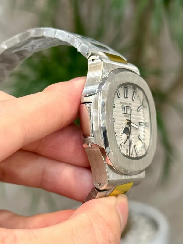 Patek Philippe Sporty Elegance Nautilus Collection - 图片 5