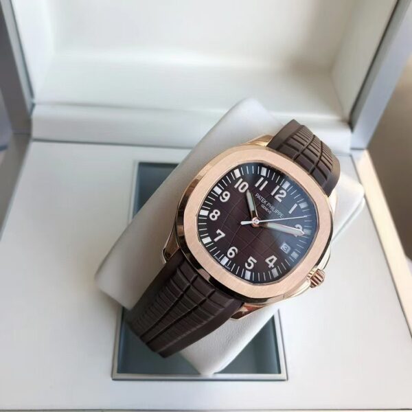 Patek Philippe Sporty Elegance Nautilus Collection - 图片 4