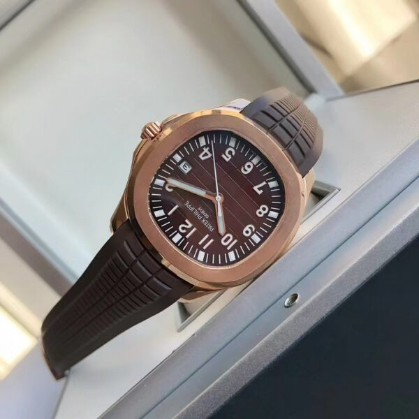 Patek Philippe Sporty Elegance Nautilus Collection - 图片 6